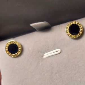 18k gold earrings